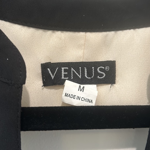 Venus Cream with Stappy Black Trim Embellished Gold open back Blouse Size M - Picture 2 of 5